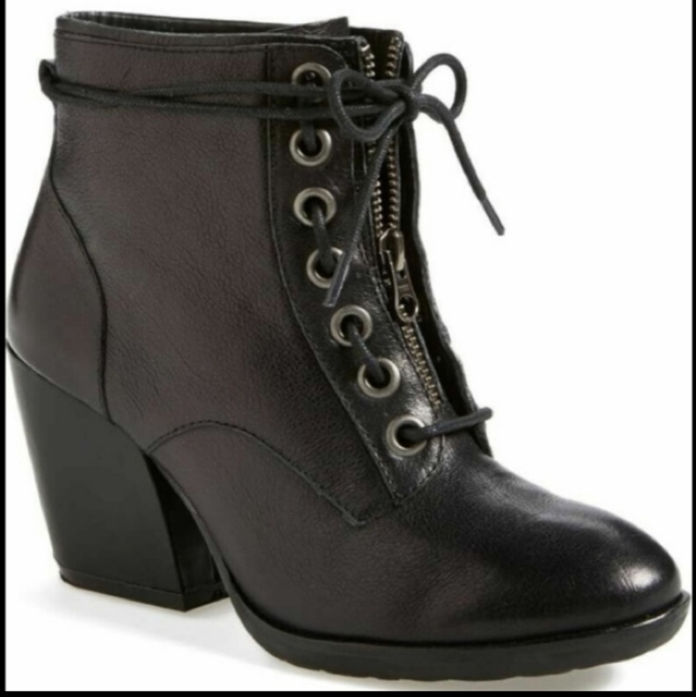 Kork-Ease Kalpana Blk Boots Sz 8.5 (Runs Large)